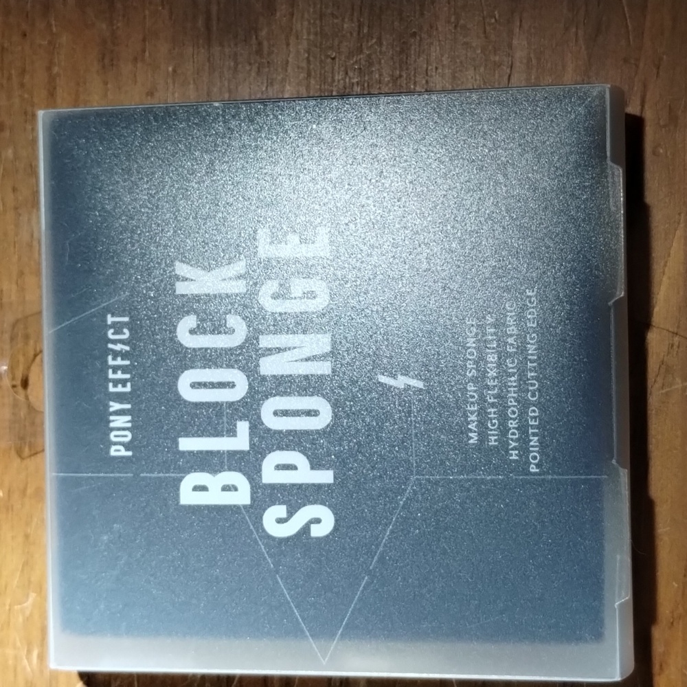 Pony Effect Block Makeup Sponge nib